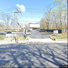 GOLDEN DENTAL WELLNESS CENTER, dentists office located at 444 Community Dr, Manhasset, NY.